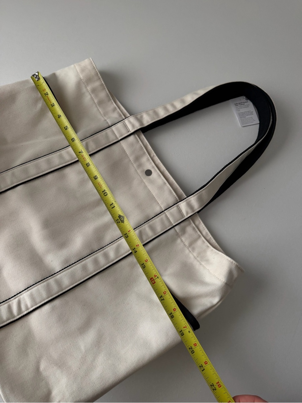 NWT Lululemon Daily Multi Pocket Tote Canvas - Picture 8 of 9